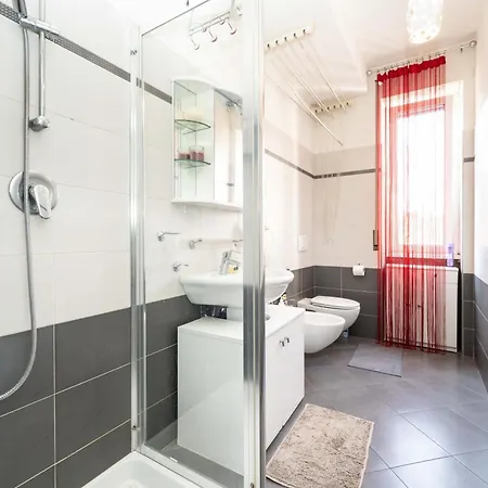 Isabel House * Mailand